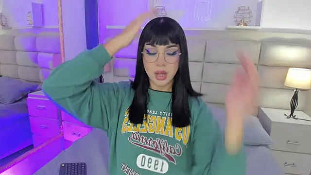 RoseCassie online show from February 15, 12:43 pm