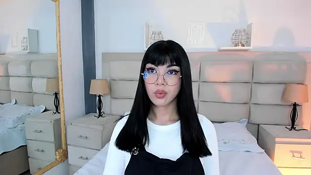 RoseCassie online show from March 5, 12:44 pm