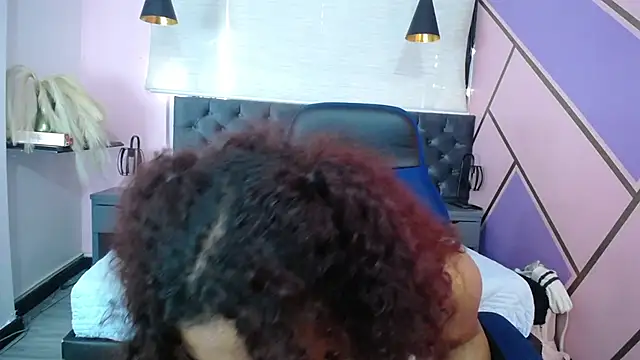 Snapshot of lauraltt chatting on January 27, 1:19 pm lauraltt online show from January 27, 1:19 pm