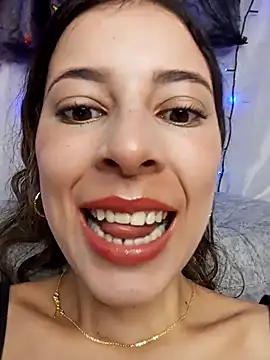 evaFiore online show from October 31, 5:03 pm