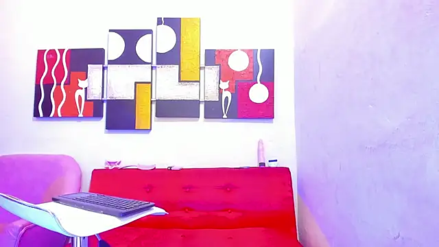 Mariana 16  online show from February 27, 8:09 pm