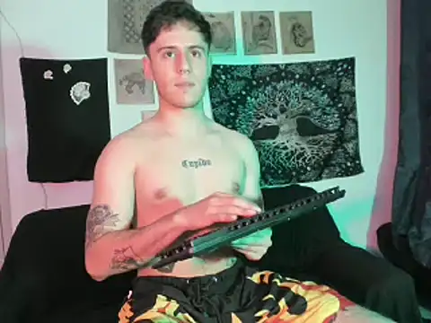 Antonello Vannucci online show from February 10, 9:15 pm