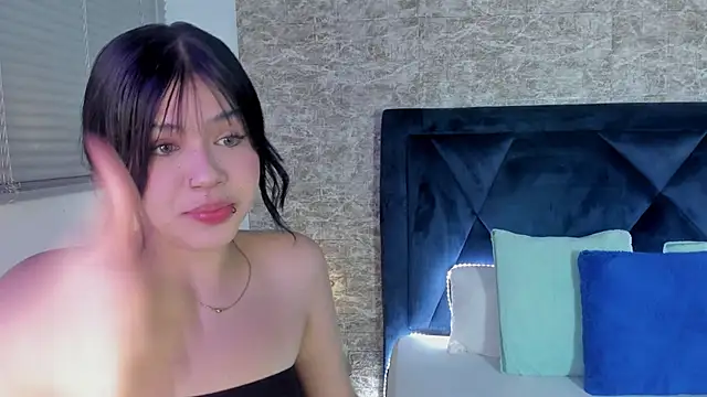 Lily Woodz online show from November 9, 2:59 pm