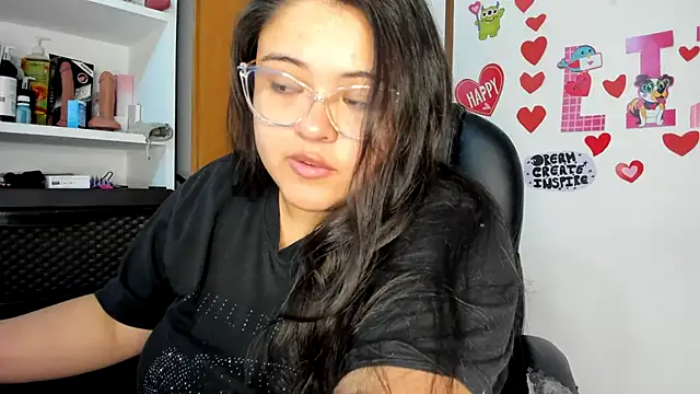 lizzie c online show from March 8, 3:28 am