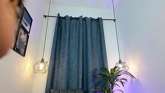 ashly  ms online show from February 7, 12:28 pm