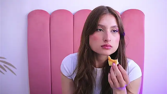 Daisha Riley online show from January 21, 12:39 pm