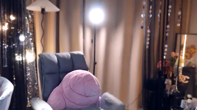 zhdhdbdkx online show from September 19, 5:13 pm