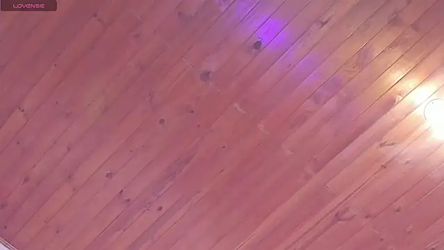 Snapshot of Little_lili19 chatting on February 2, 11:32 pm Little lili19 online show from February 2, 11:32 pm