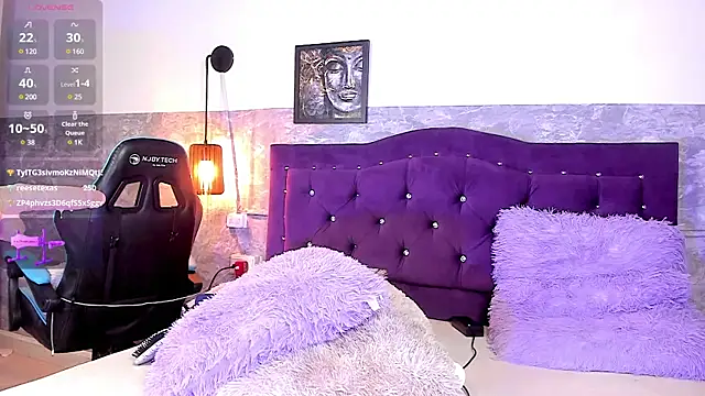 Snapshot of Little_lili19 chatting on March 11, 2:10 am Little lili19 online show from March 11, 2:10 am