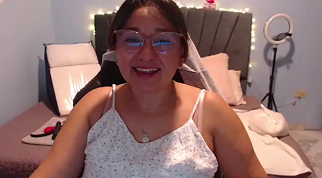 AngelRouss online show from February 28, 11:58 am