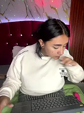 michell boobs  online show from October 14, 1:34 pm