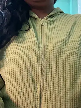 Snapshot of hot_menka chatting on January 9, 5:22 pm hot menka online show from January 9, 5:22 pm