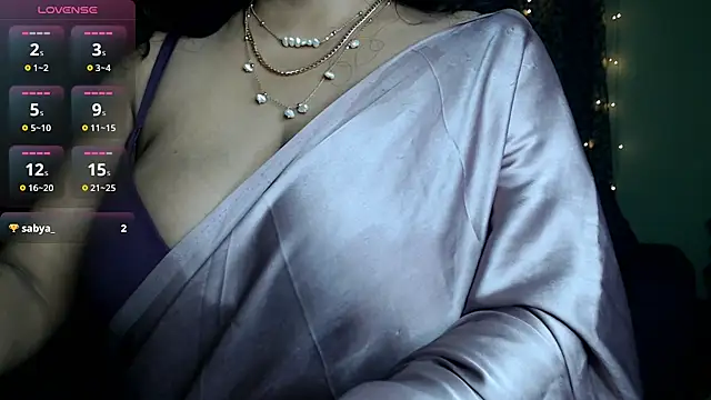 Snapshot of hot_menka chatting on October 19, 3:34 pm hot menka online show from October 19, 3:34 pm