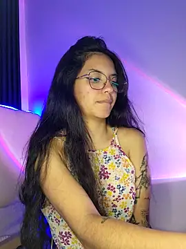 Rosita forever  online show from March 22, 7:20 pm