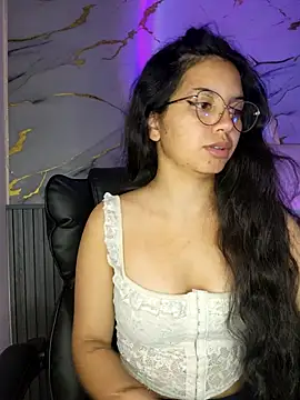 Rosita forever  online show from October 20, 8:09 pm