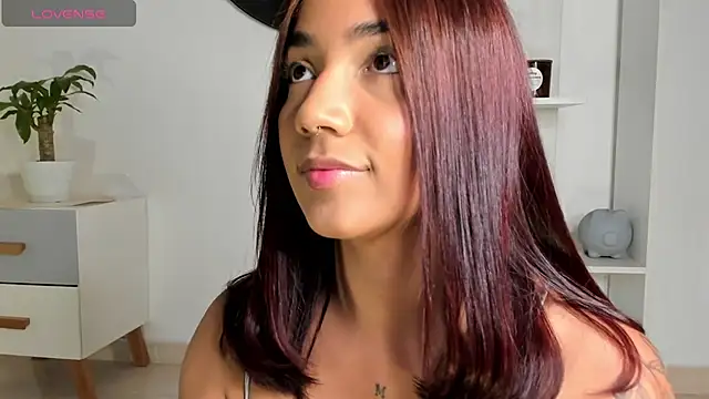 martina roldam online show from December 30, 11:38 pm