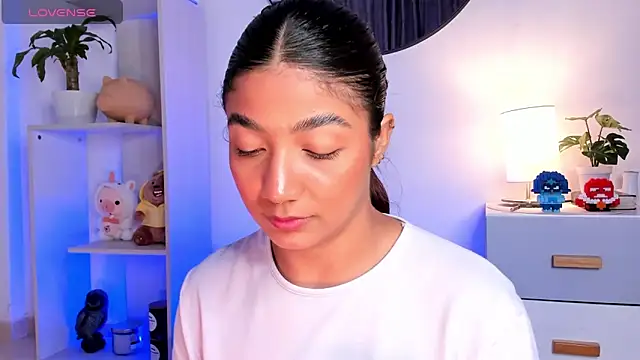 martina roldam online show from February 6, 4:42 am