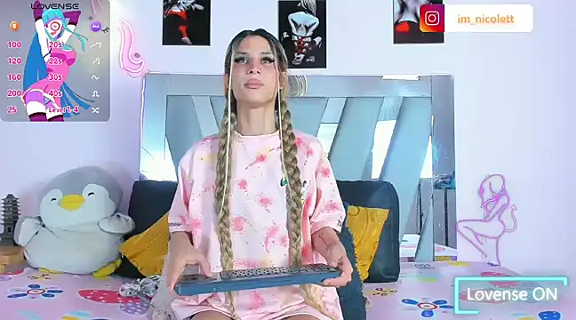 supradoll online show from February 6, 6:02 pm