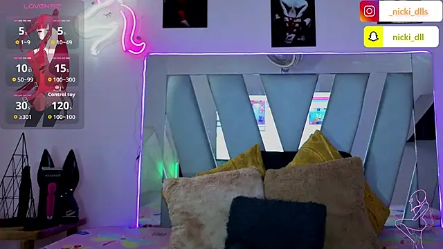 supradoll online show from October 1, 6:36 pm