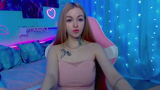 Snapshot of Naughty_Mable chatting on February 19, 4:12 am Naughty Mable online show from February 19, 4:12 am