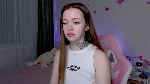 Snapshot of Naughty_Mable chatting on November 6, 12:22 am Naughty Mable online show from November 6, 12:22 am