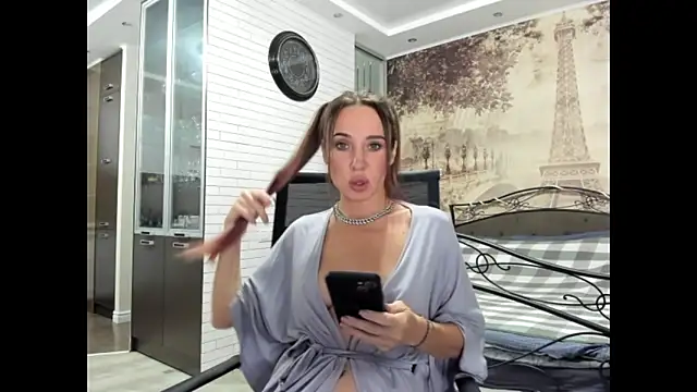 Snapshot of One_of_the_girls chatting on September 27, 5:29 pm One of the girls online show from September 27, 5:29 pm