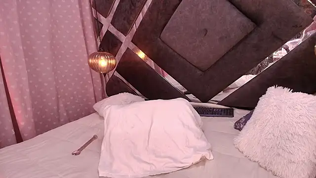 sam lewins online show from February 12, 10:15 pm