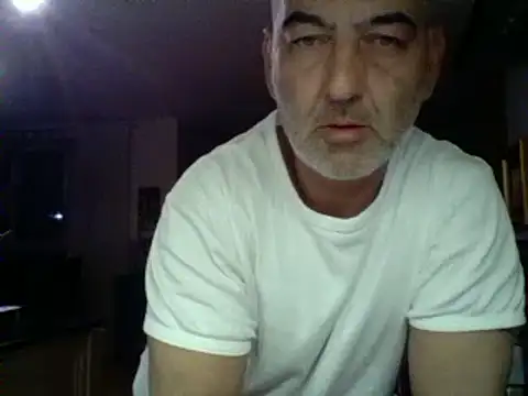 kevincumporn online show from January 31, 3:52 am