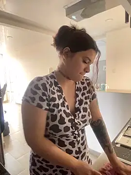 Sophia cyrus11 online show from January 5, 4:48 pm