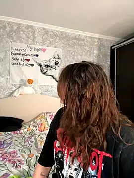 Sabrina shells online show from October 1, 10:32 am