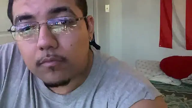 cloudy couple444 online show from February 21, 3:43 pm