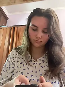 Dreamyblushfairy online show from December 29, 8:33 am