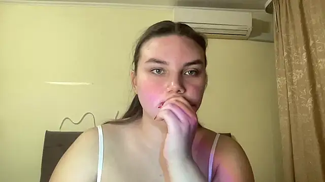 Dreamyblushfairy online show from October 3, 5:54 pm