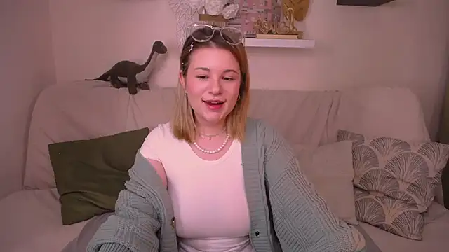 Snapshot of TessPleasure chatting on January 22, 6:31 am TessPleasure online show from January 22, 6:31 am