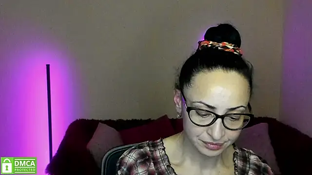 Arianasweety23 online show from March 1, 6:32 pm