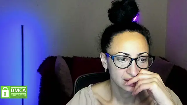 Arianasweety23 online show from October 4, 11:30 am