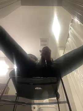 Snapshot of RicanDick4u chatting on December 5, 4:43 am RicanDick4u online show from December 5, 4:43 am