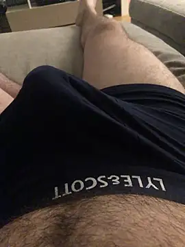 Snapshot of 22TT2295 chatting on December 27, 4:26 am 22TT2295 online show from December 27, 4:26 am