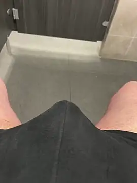 Snapshot of 22TT2295 chatting on February 2, 12:02 pm 22TT2295 online show from February 2, 12:02 pm