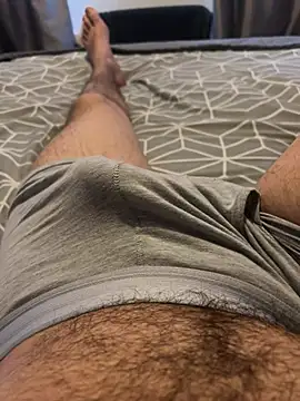 Snapshot of 22TT2295 chatting on March 12, 9:44 am 22TT2295 online show from March 12, 9:44 am