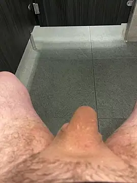 Snapshot of 22TT2295 chatting on March 16, 8:21 am 22TT2295 online show from March 16, 8:21 am