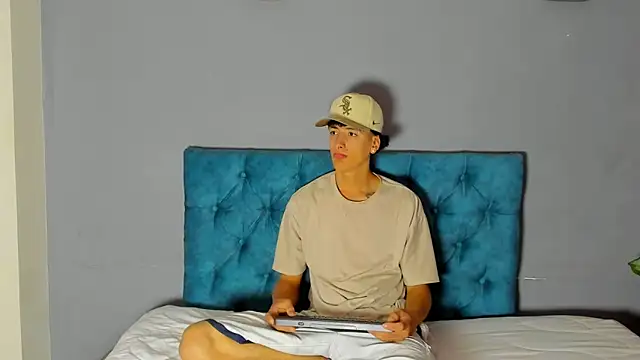 two milkyway online show from January 20, 2:03 pm