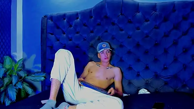 two milkyway online show from March 3, 2:48 pm