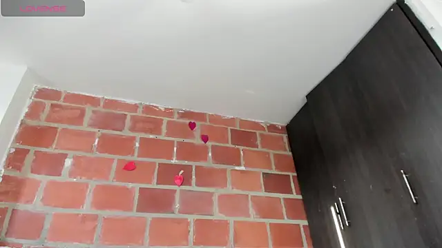 Snapshot of indiraa-channell chatting on February 11, 10:07 pm indiraa-channell online show from February 11, 10:07 pm