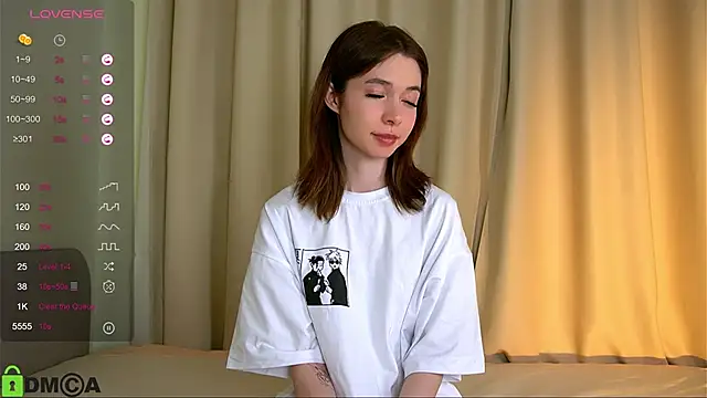 Snapshot of LittleOriana chatting on February 26, 11:15 pm LittleOriana online show from February 26, 11:15 pm