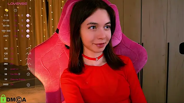 Snapshot of LittleOriana chatting on March 13, 1:43 am LittleOriana online show from March 13, 1:43 am