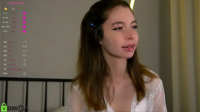 Snapshot of LittleOriana chatting on September 28, 2:50 am LittleOriana online show from September 28, 2:50 am