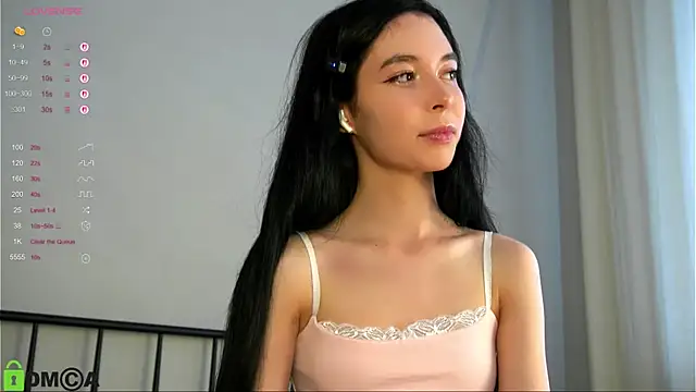 Snapshot of LittleOriana chatting on October 2, 10:00 am LittleOriana online show from October 2, 10:00 am