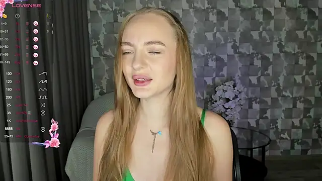 Snapshot of A_delina chatting on January 5, 7:07 pm A delina online show from January 5, 7:07 pm