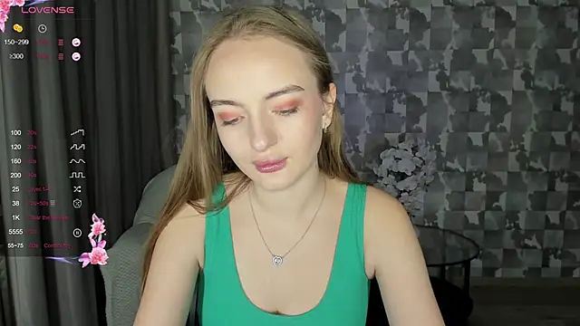 Snapshot of A_delina chatting on February 7, 3:19 pm A delina online show from February 7, 3:19 pm